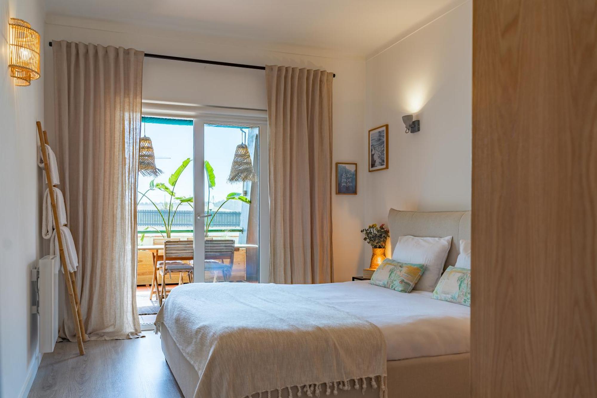 Surf Guesthouse - 7Min Walk To The Beach ปาไตอัส ภายนอก รูปภาพ