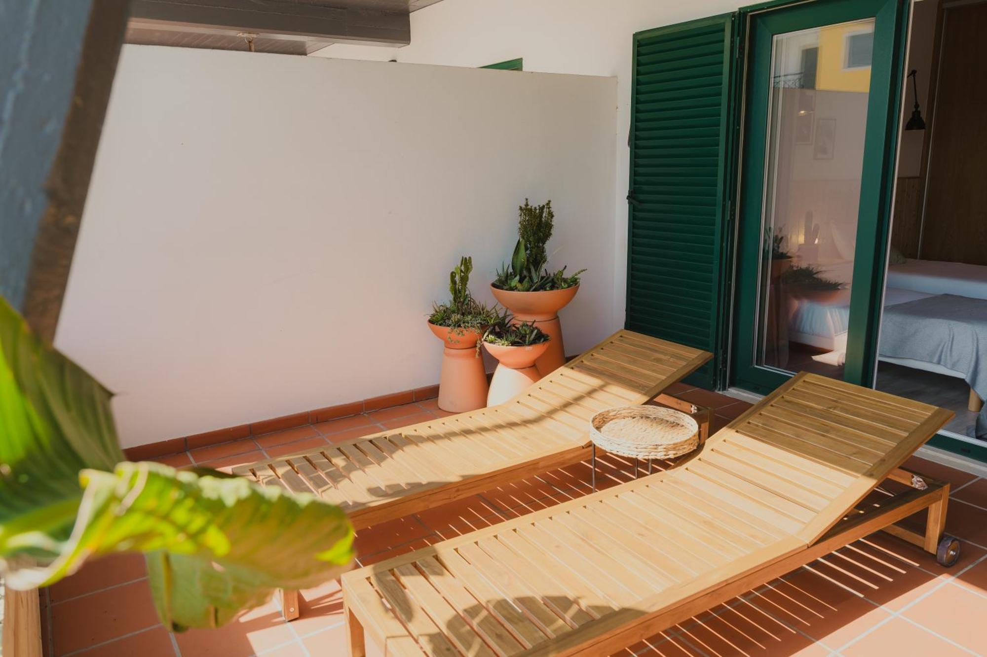 Surf Guesthouse - 7Min Walk To The Beach ปาไตอัส ภายนอก รูปภาพ